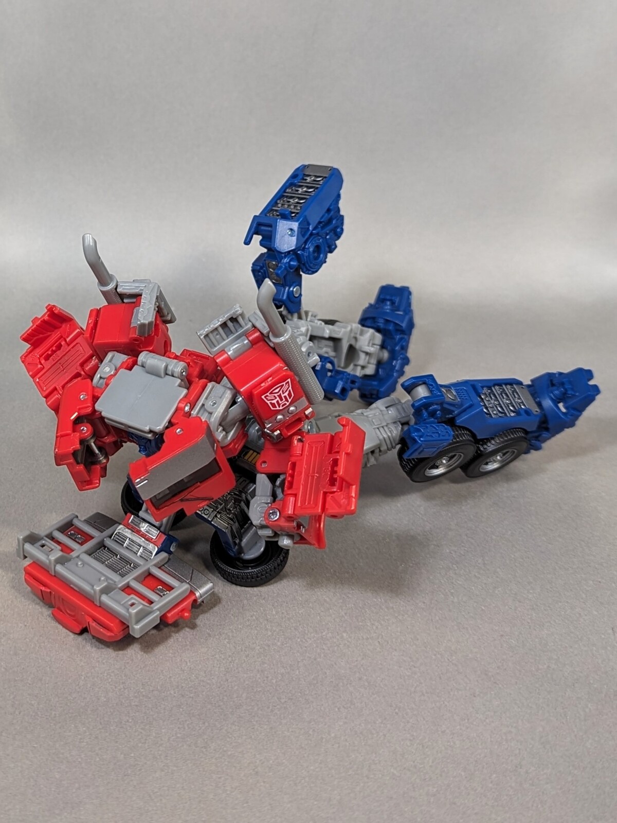 レビュー TF BUZZWORTHY BUMBLEBEE オプティマス・プライム(ROTB