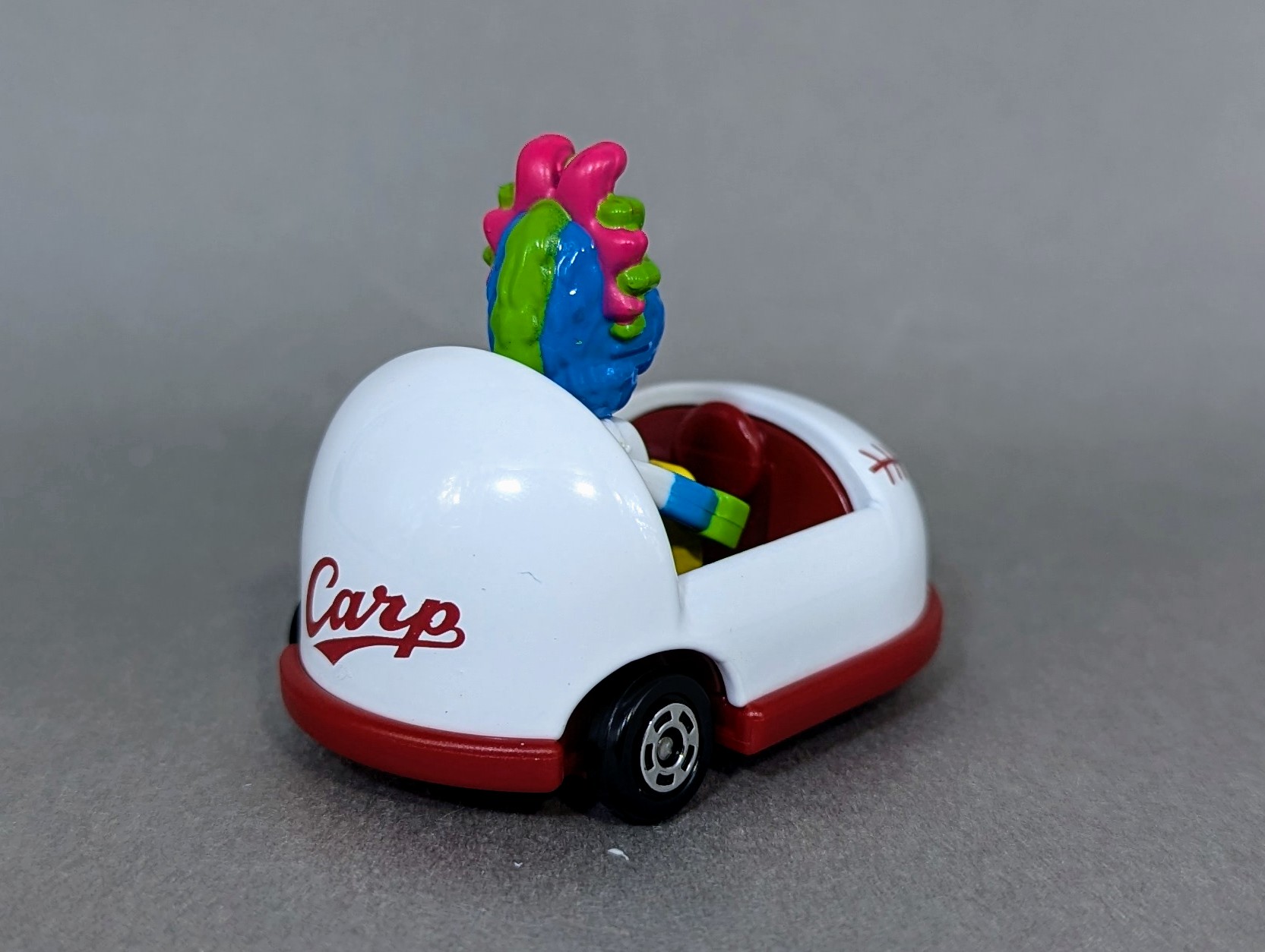 Amazon.co.jp: タカラトミー トミカ プロ野球トミカ 広島東洋
