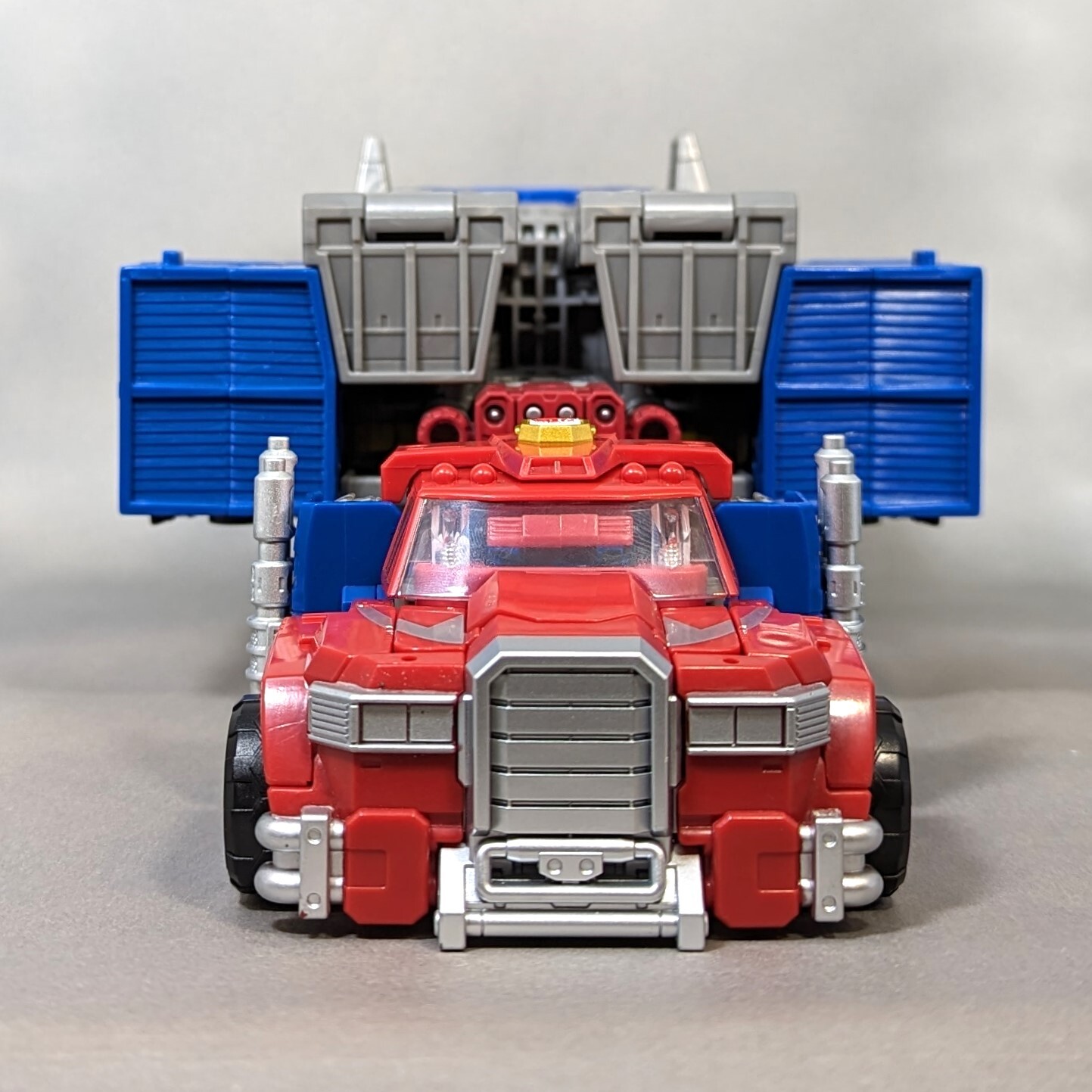 レビュー TF LEGACY EVOLUTION アルマダユニバース オプティマス