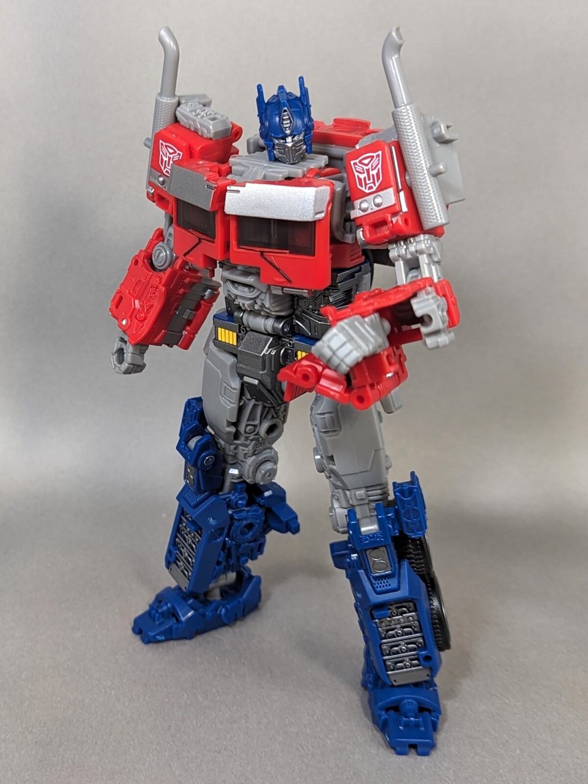 レビュー TF BUZZWORTHY BUMBLEBEE オプティマス・プライム(ROTB レビュー TF BUZZWORTHY BUMBLEBEE オプティマス・プライム(ROTB