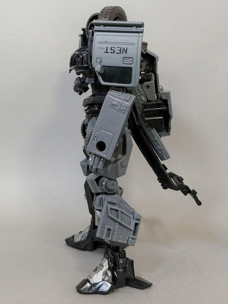 レビュー TF BUZZWORTHY BUMBLEBEE N.E.S.T. オートボット ラチェット