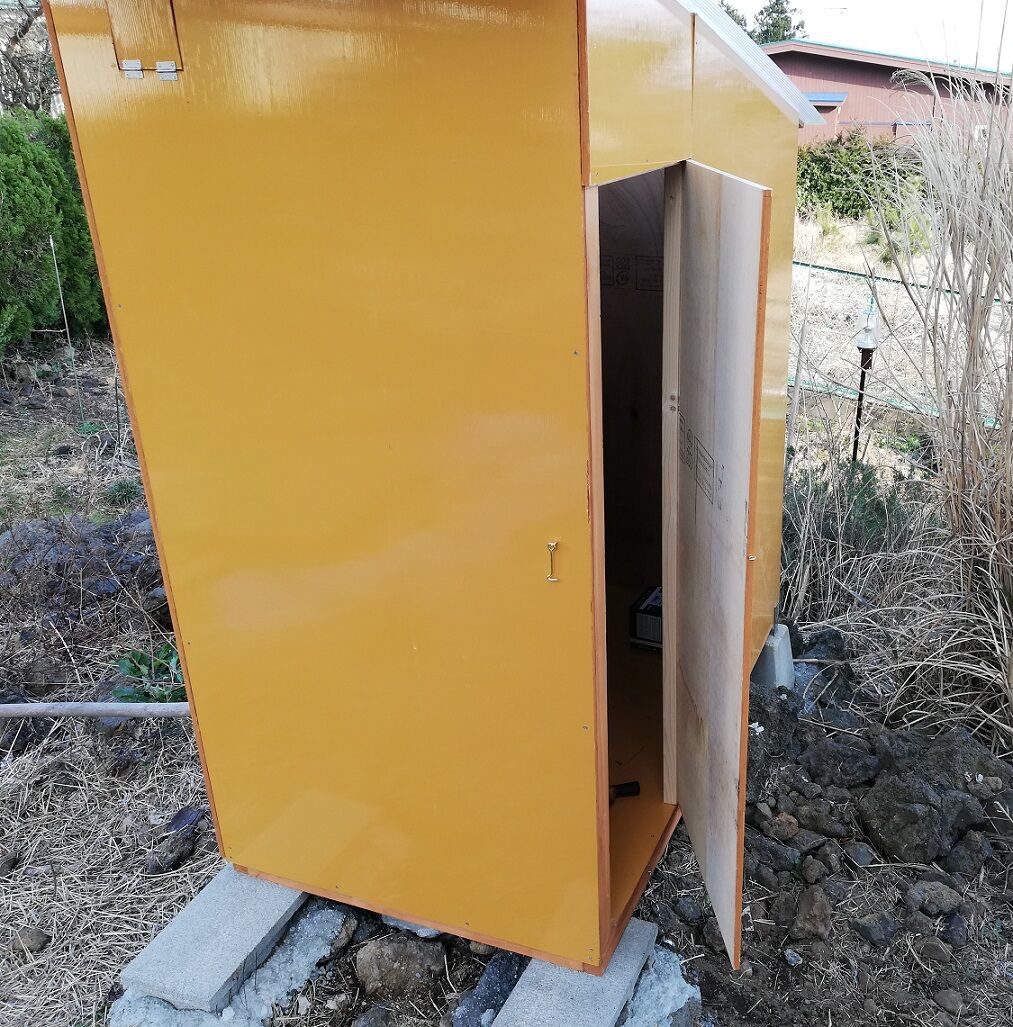 犬小屋に窓と天窓 Diyで犬小屋を作る 2 太陽光発電と伊豆高原のブログ 犬小屋に窓と天窓 Diyで犬小屋を作る 2 太陽光発電と伊豆高原のブログ