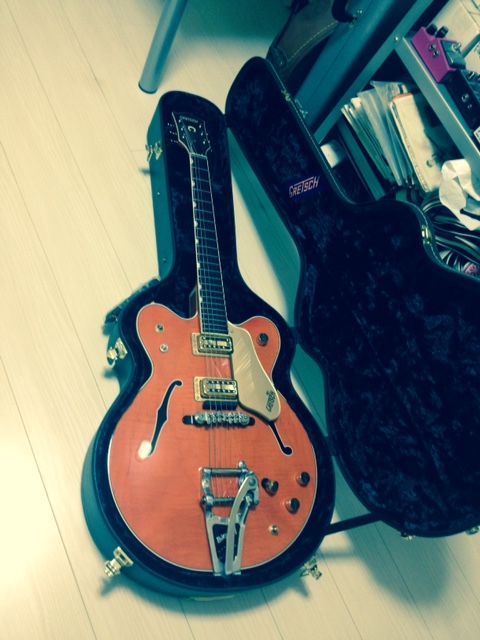 GretschのBigsbyとBridgeを考える : 四人冗語 GretschのBigsbyとBridgeを考える : 四人冗語