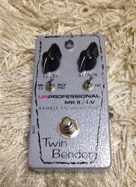 Twin Bender(Ramble FX) : 四人冗語 Twin Bender(Ramble FX) : 四人冗語