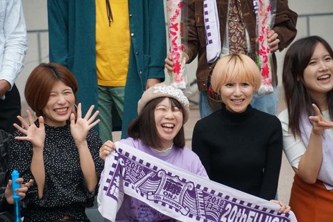 BCBC9800-8D68-4762-A2E9-6831AA3042F7