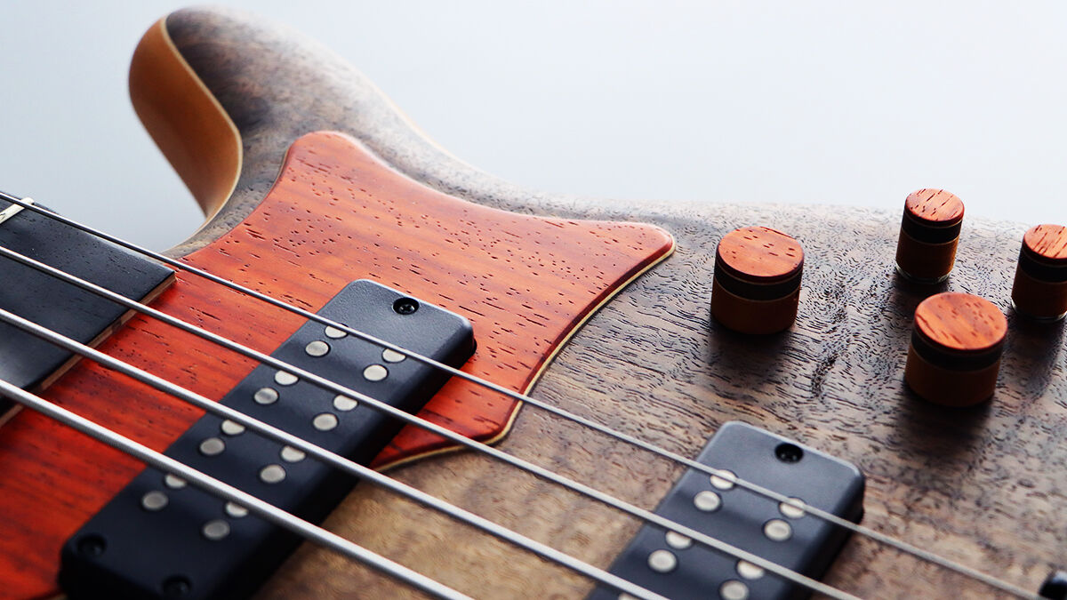 Heartfield DR-5 フジゲン製 5弦ベース 【公式通販】