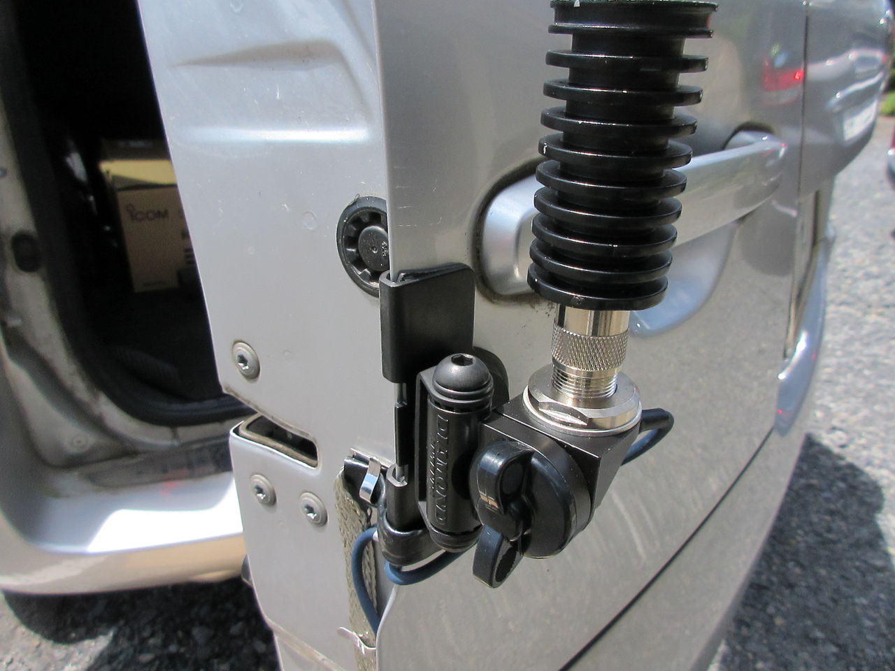 アイコム Ic 7100をモービルで運用 タケダ無線日記