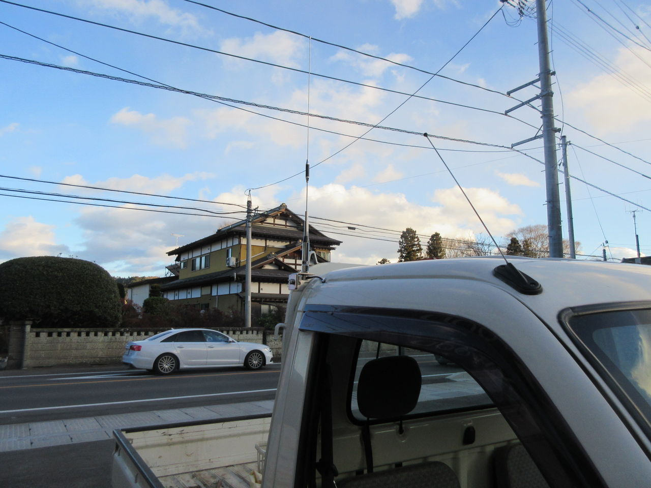 本年最後の無線機取付?! : タケダ無線日記