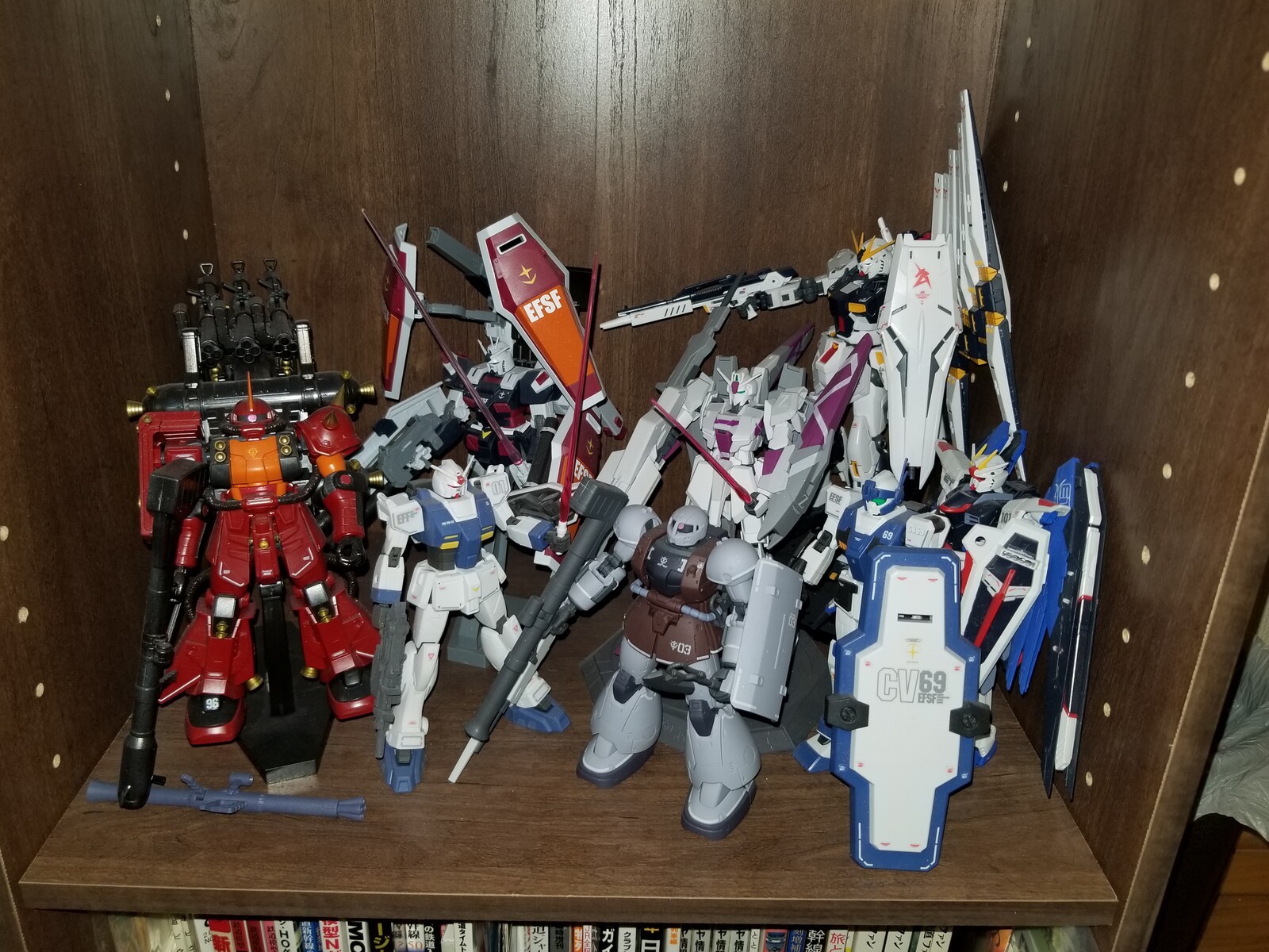 ガンプラを飾る 夢の超特急 趣味と旅と色々と