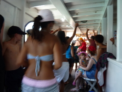 海賊船陽気なお客