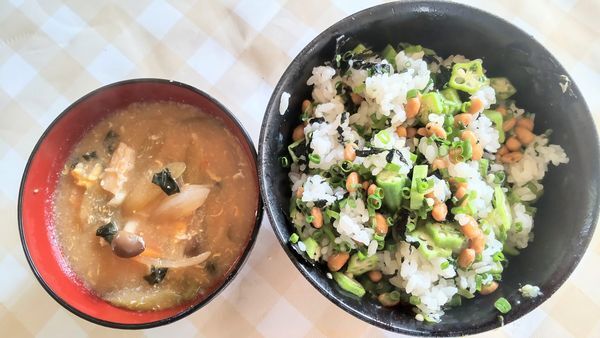 朝から丼飯です : 新まーちゃんの牟岐通信