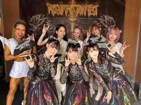 BABYMETAL 歴史的な瞬間の写真公開LOVEBITES : フジさんのBABYMETALブログ