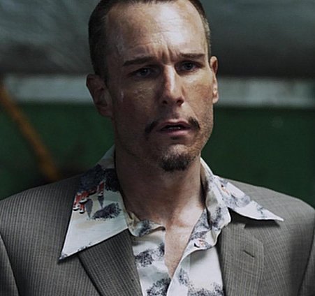 スティーヴ オースティン S W A T 映画 Sg 1ファミリー集結 映画と菓子パン チャリとバンド