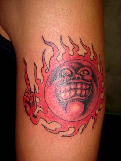 タトゥー 太陽 広島タトゥー刺青 fujiyama tattoo タトゥー 太陽 広島タトゥー刺青 fujiyama tattoo