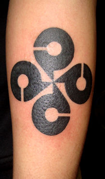 広島 タトゥー シンボルマーク 広島タトゥー刺青 ｆｕｊｉｙａｍａ ｔａｔｔｏｏ