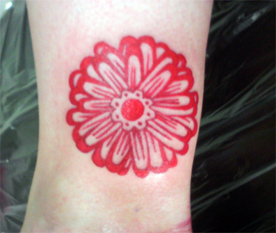 ガーベラの花 広島タトゥー刺青 ｆｕｊｉｙａｍａ ｔａｔｔｏｏ