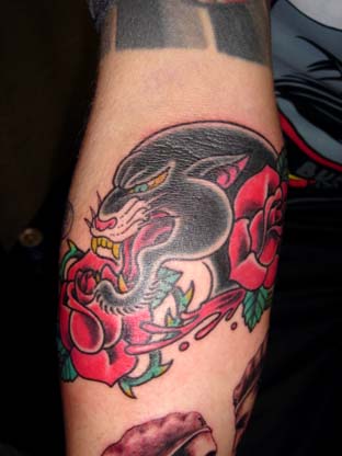 刺青 黒ヒョウとバラ 広島タトゥー刺青 ｆｕｊｉｙａｍａ ｔａｔｔｏｏ