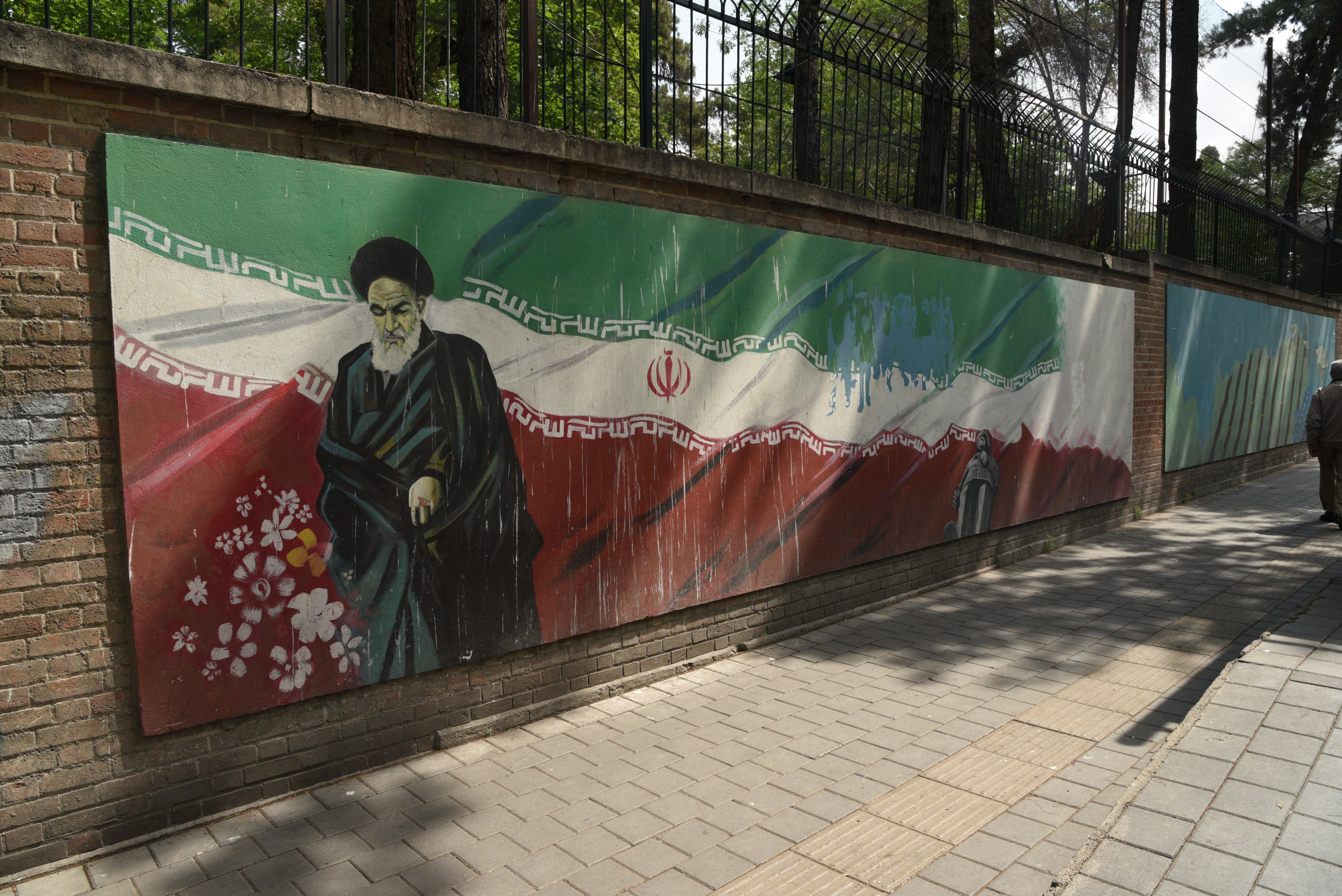 19イラン23 旧アメリカ大使館とイスラム博物館 放浪公記 19イラン23 旧アメリカ大使館とイスラム博物館 放浪公記