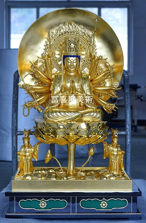 純金張り］準胝観音菩薩 90cm〔寺院様,個人様向き〕 : 特注