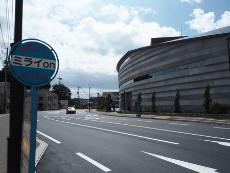 2-大村市 ミライON図書館PA020281