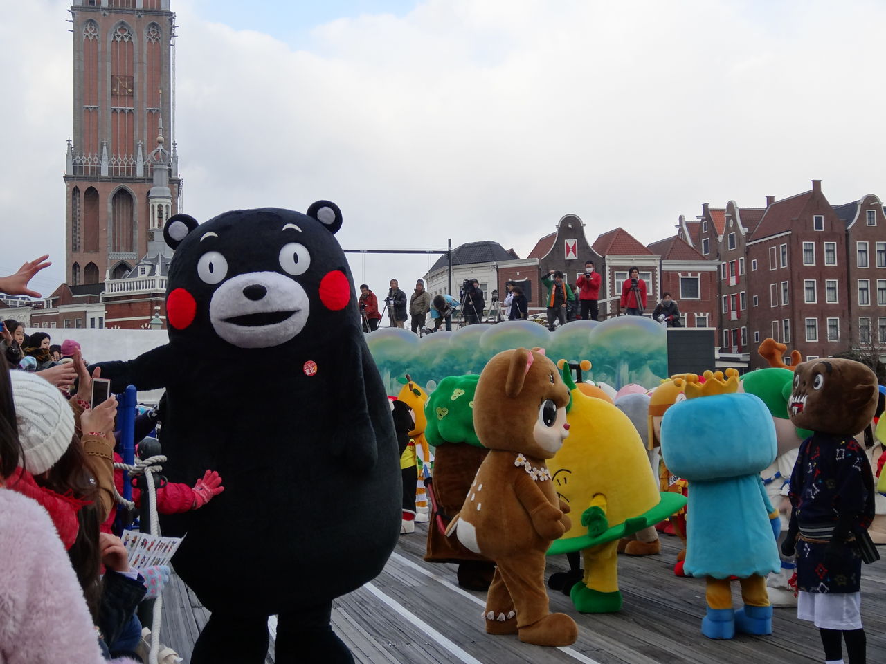 くまモンも登場 全国ご当地キャラ大集合inハウステンボス 長崎 諫早市民 ふくちゃんの食う 寝る 遊ぶ日記 くまモンも登場 全国ご当地キャラ大集合inハウステンボス 長崎 諫早市民 ふくちゃんの食う 寝る 遊ぶ日記
