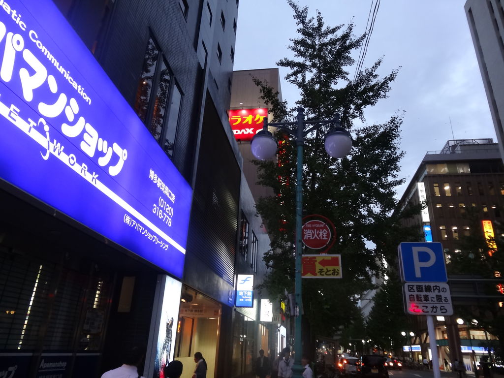 地下鉄 博多駅直結のバスラウンジ併設のオシャレなカフェ Bus Stop Cafe 福岡市博多区 長崎 諫早市民 ふくちゃんの食う 寝る 遊ぶ日記