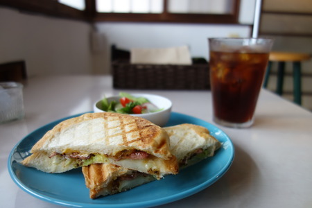 15-長崎市江の浦町 Cafe+G 燈家 AKARI-yaDSC08971