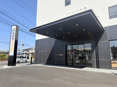 ¥¹¡¼¥Ñ¡¼¥Û¥Æ¥ëĹºê¡¦ëÝÁá²¹ÀôIMG_9050