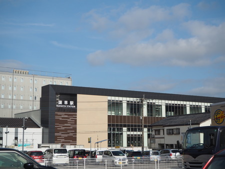 サンドラッグ 諫早駅P4136356