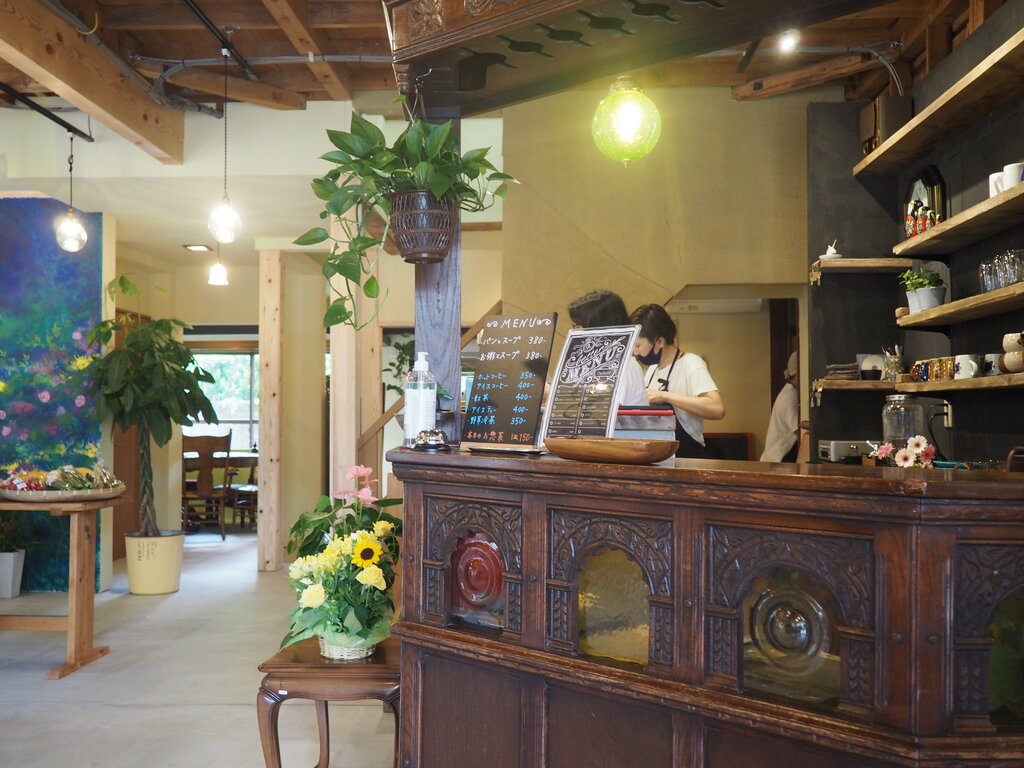 祝☆オープン！カフェ&雑貨&シェアスペース「Dacha68（ダーチャ