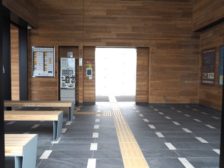2022.10.08 大村車両基地駅P1019234