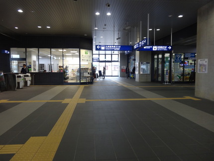 3-新鳥栖駅DSC09844