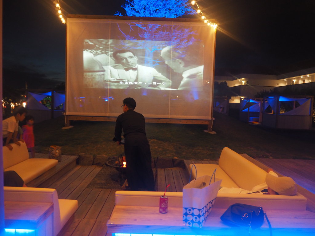 ここは長崎 まるで南国リゾート地 Bar And Cafe Bond Yard ボンドヤード 長崎市伊王島町 長崎 諫早市民 ふくちゃんの食う 寝る 遊ぶ日記