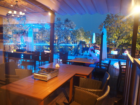 31-5-�ۥƥ�����ϰP6120037