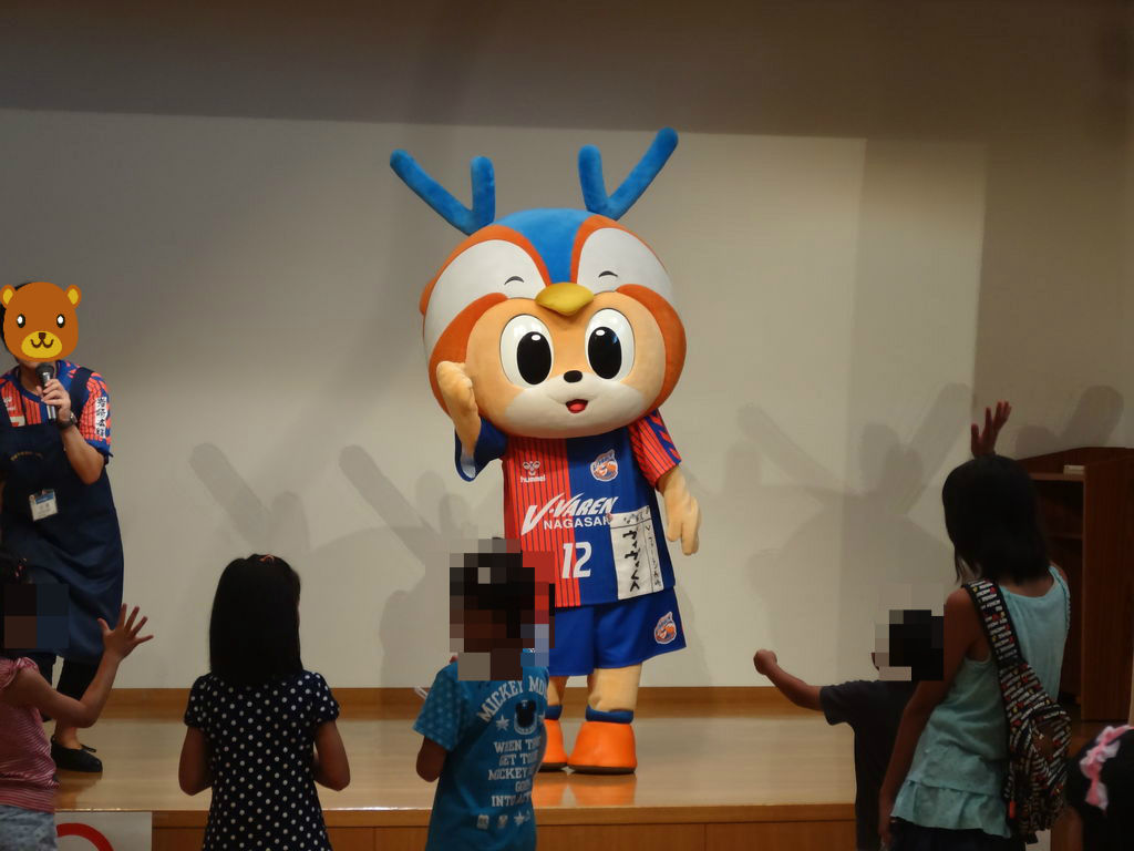 Vファーレン長崎 ヴィヴィくんが諫早図書館にやって来た 長崎 諫早市民 ふくちゃんの食う 寝る 遊ぶ日記 Vファーレン長崎 ヴィヴィくんが諫早図書館にやって来た 長崎 諫早市民 ふくちゃんの食う 寝る 遊ぶ日記