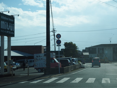 1-島原市 スーパー井上 フルーツサンドPB082683