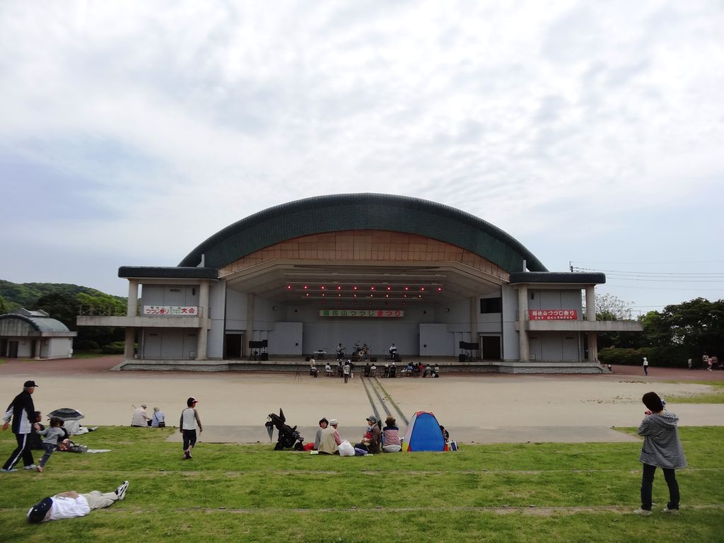 マツダの12段ソフトクリームと稲佐山つつじ祭り 長崎 諫早市民 ふくちゃんの食う 寝る 遊ぶ日記