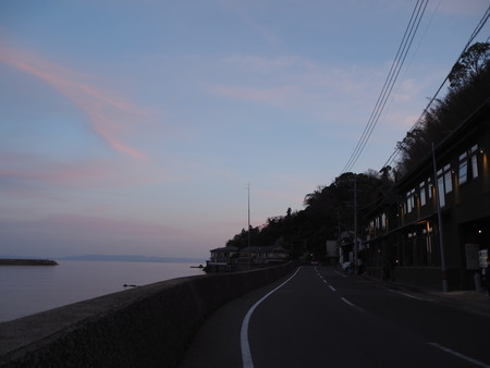 2022.01.05 月と海P3264053