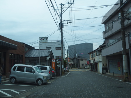4-諫早市多良見町 猫雑貨とコーヒー 厚底をはいたねこPB226319