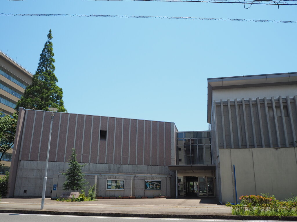 自家製ドレッシングが旨い お得 図書館カフェ Hygge ヒュッゲ 諫早市東小路町 長崎 諫早市民 ふくちゃんの食う 寝る 遊ぶ日記