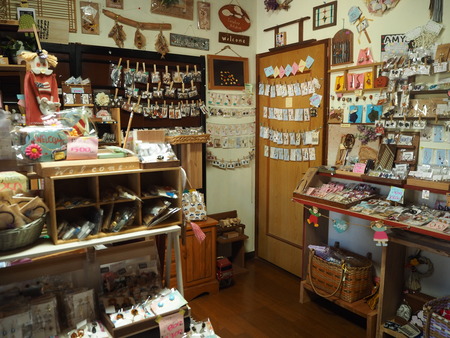8-諫早市飯盛町 ハンドメイド雑貨さくらんぼP4050040