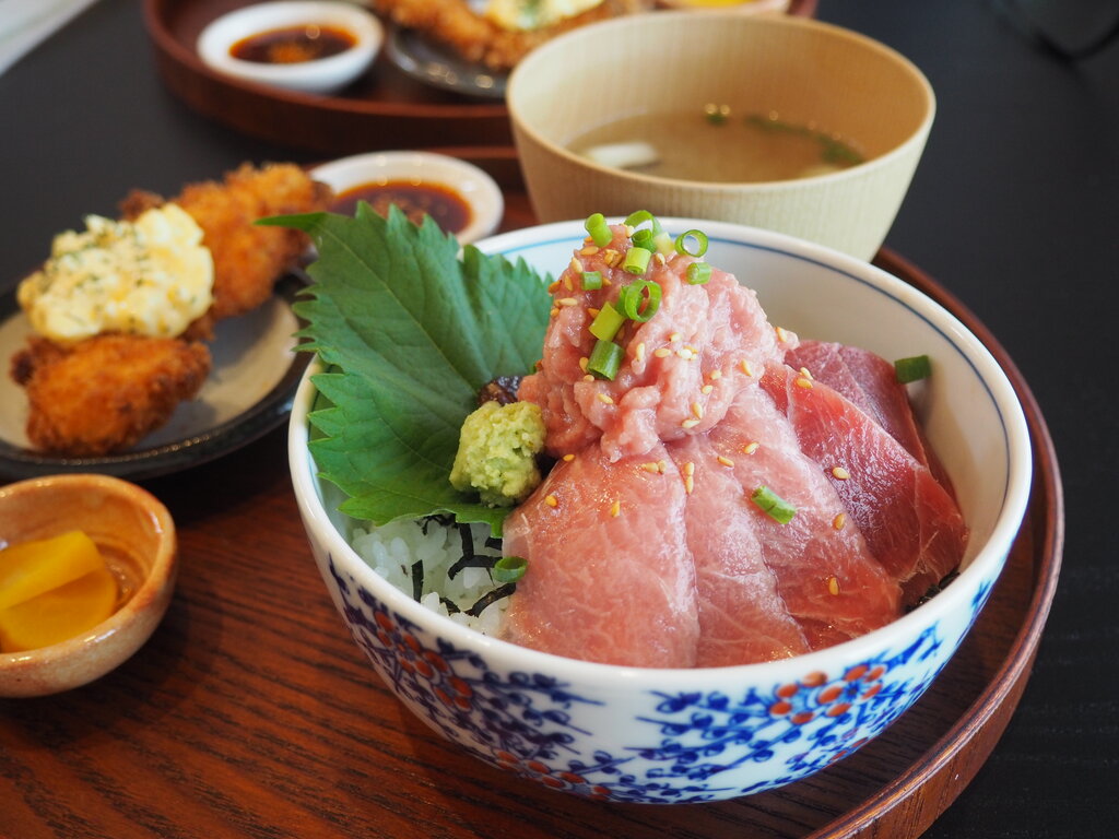 祝☆オープン！トロけるマグロ丼！「おさかな日和 おこめ