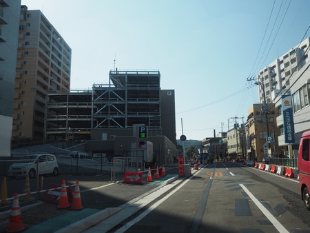 1-諌早市旭町 おこのみ てっぱん かわしま アエル駐車場PA100713
