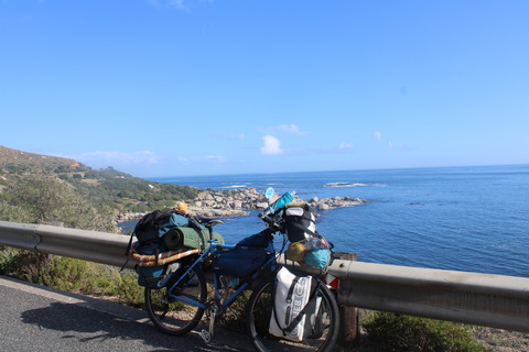 B05C3BDC-9FE0-428F-863F-718484D11886