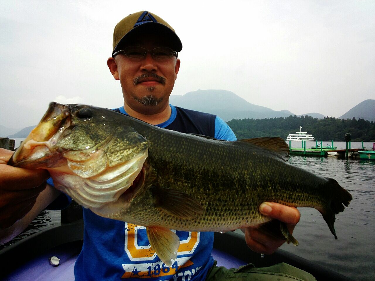 桐生さん ブラックバス自己ベスト 芦ノ湖 福井釣船店