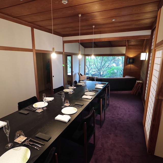 「イノベーティブ・フレンチ ワタハン」福岡市白金に開業レポート