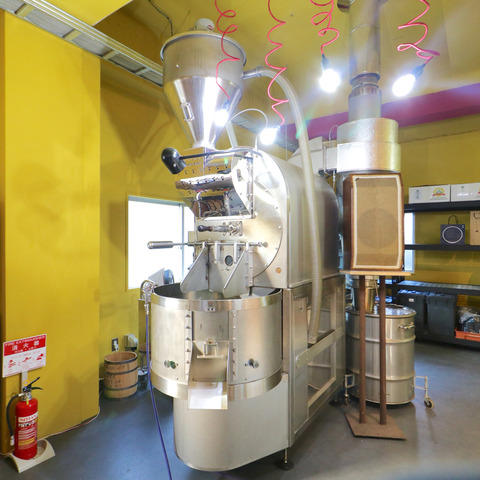 薬院駅近く「manu coffee roasters クジラ店」