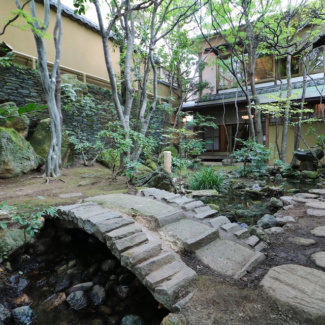 「イノベーティブ・フレンチ ワタハン」福岡市白金に開業レポート