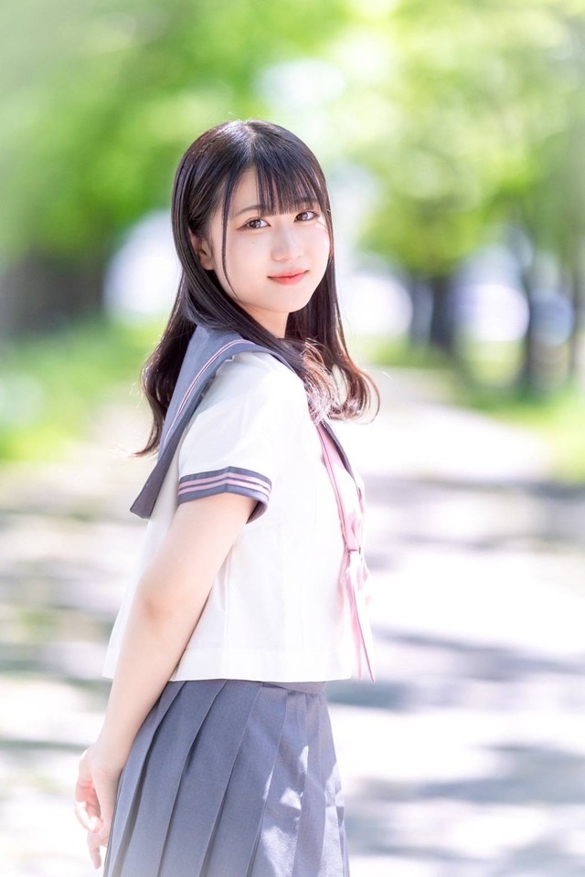 愛純百葉(あすみももは)さん