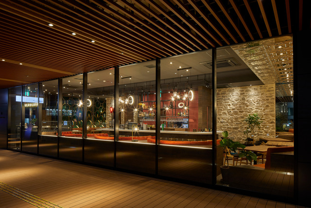 「Verde Bar ヴェルデバール」外観